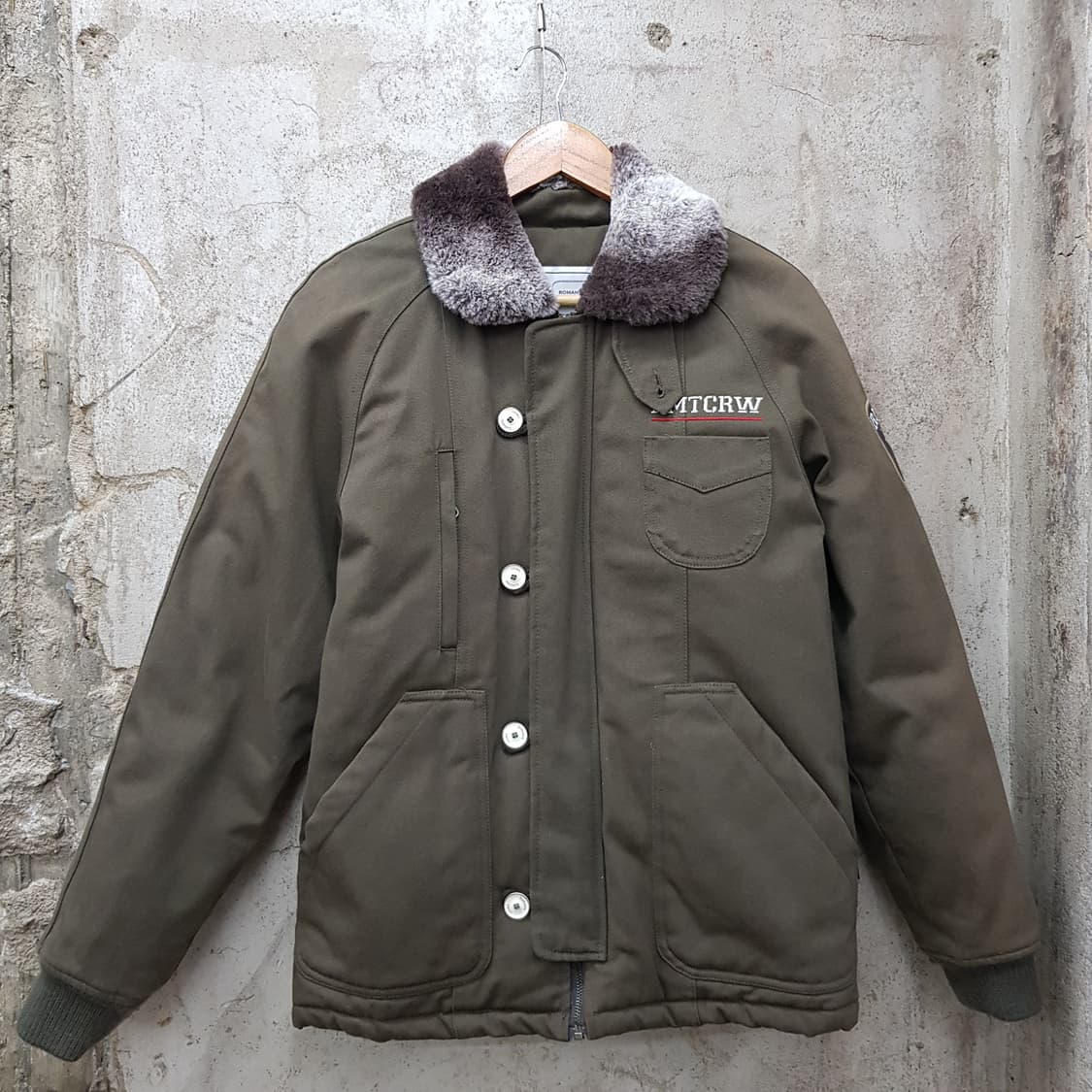 로맨틱크라운 봄버 M사이즈  상품이미지1