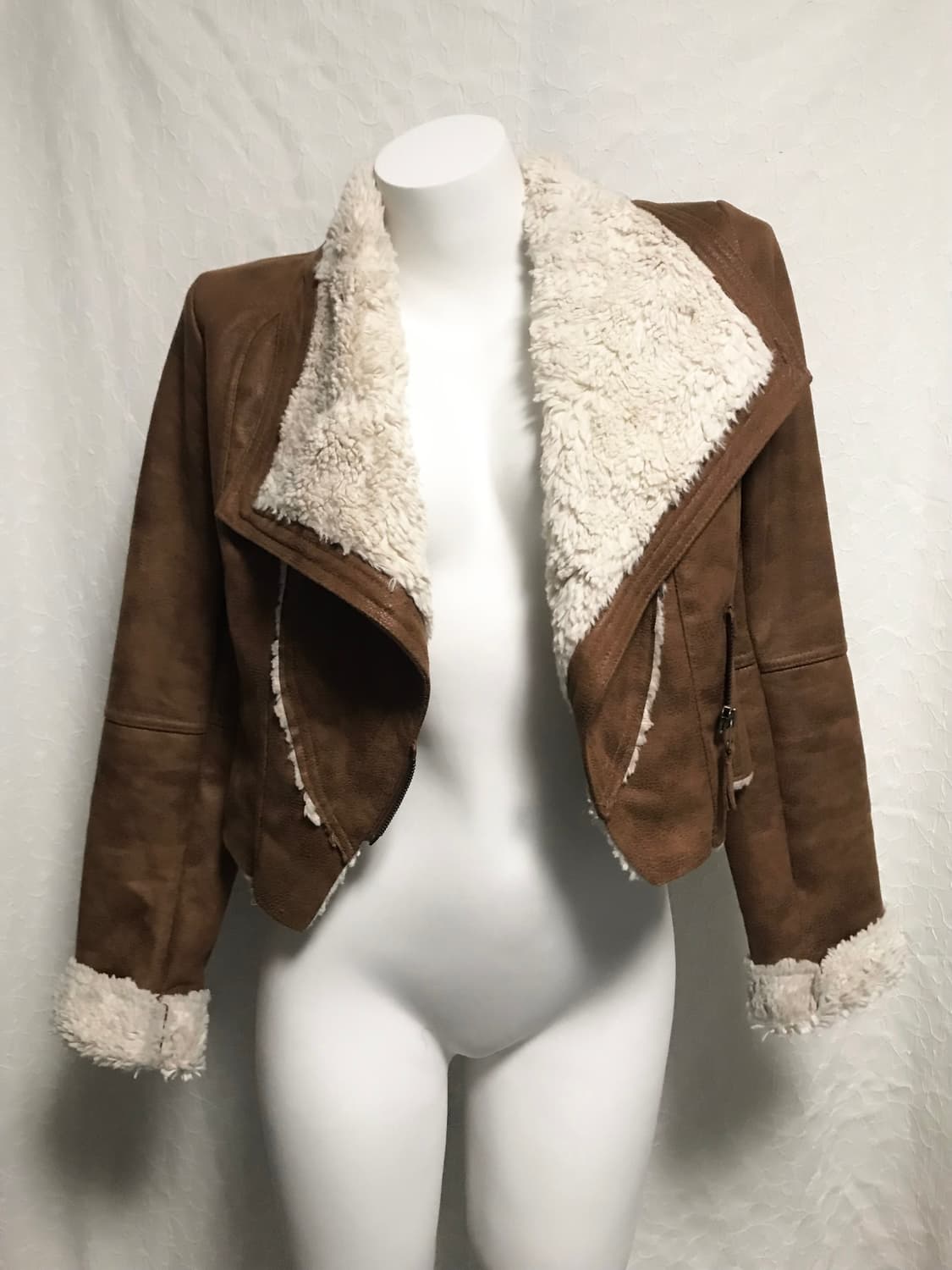 빈티지 하이넥 사선 지퍼 퍼 무스탕 크롭 자켓 상품이미지3