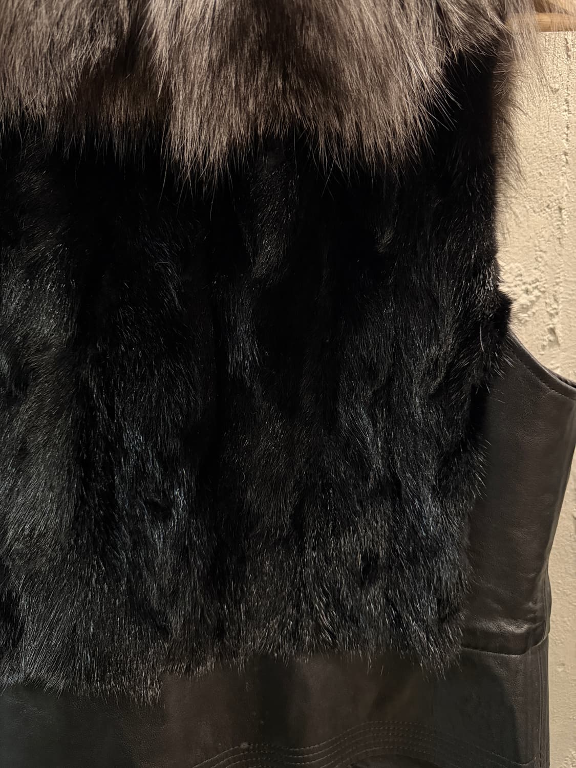 안식(ANSICH) 폭스퍼 밍크 레더 베스트 상품이미지5