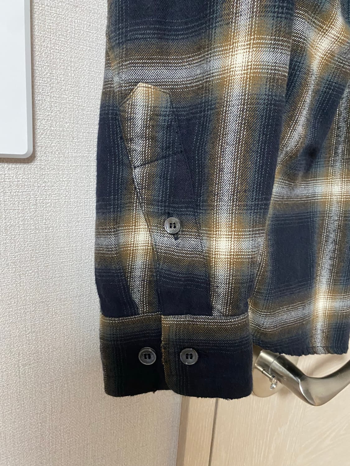 [2] 폴리테루 루즈드 체크 셔츠 데미지드 잉크 브라운 상품이미지5