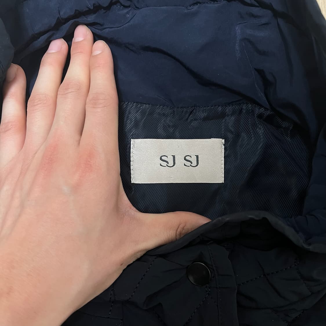 한섬 SJSJ 여성 신슐레이트 하이넥 퀼팅자켓 82-94-160  상품이미지4