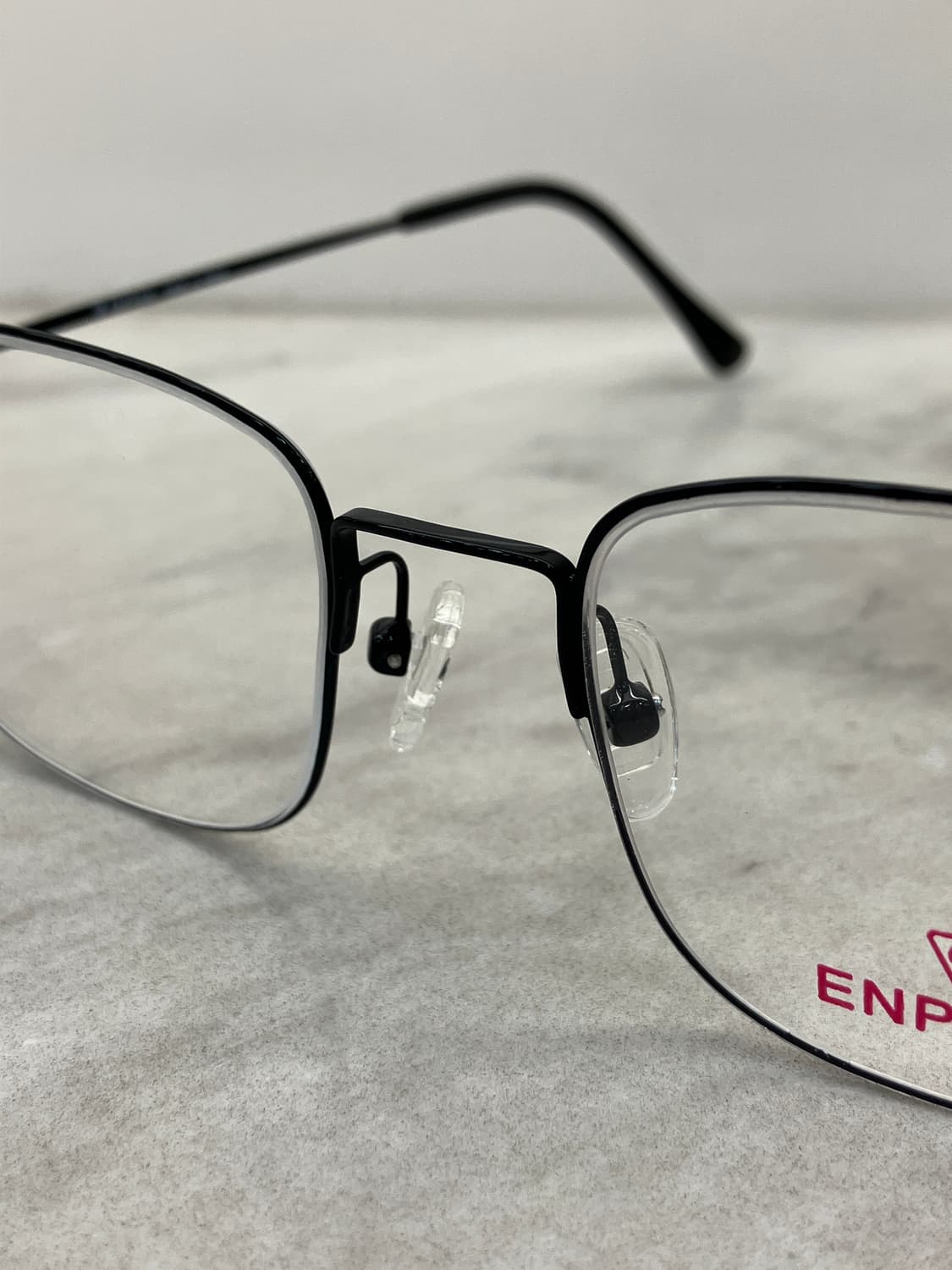 엔프라니 ENPRANI 블랙 스퀘어 역산각 메탈테 안경 상품이미지5