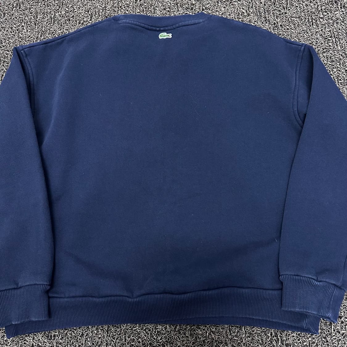 라코스테 여성 기모 크롭 맨투맨 네이비 95사이즈 상품이미지3