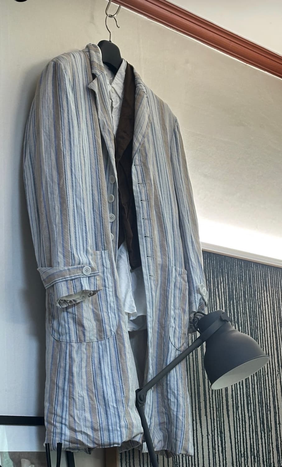 투빌더스 하우스 컬렉션 라인 린넨 스트라이프 코트 상품이미지1