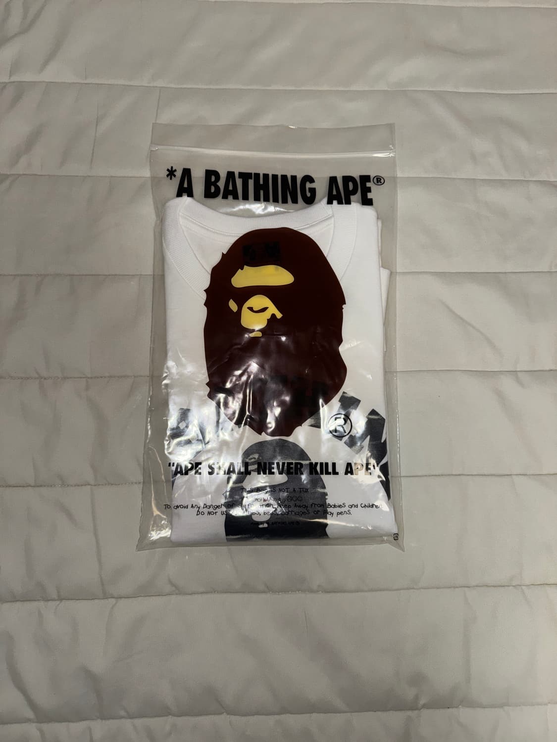 베이프 반팔 팔아요 상품이미지2