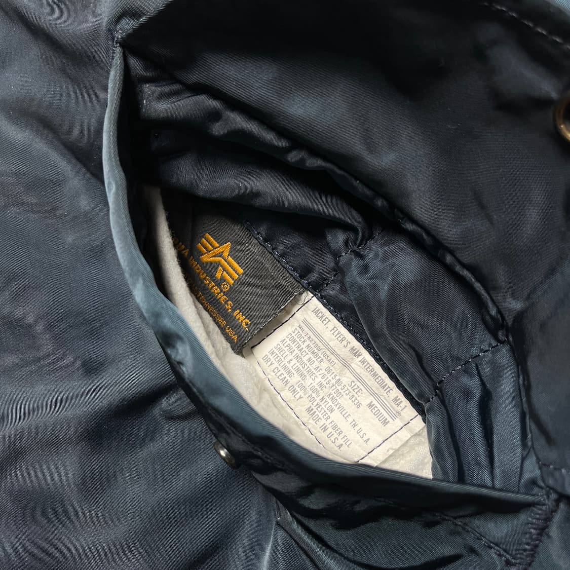 Alpha Industries MA-1 Flight Jacket 상품이미지4