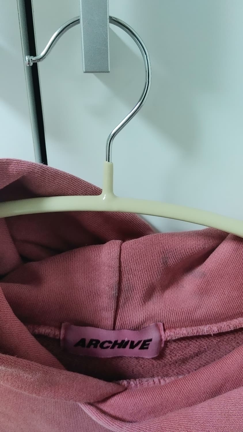 아카이브 볼드 후드티 상품이미지3