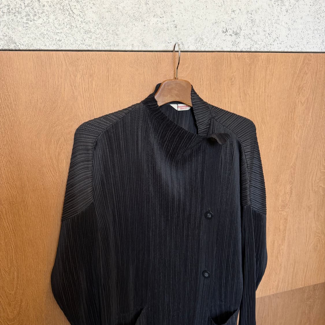 빈티지 하이넥 플리츠 롱 가디건 언발란스 랩 버튼 디테일 루즈핏 블랙 상품이미지3