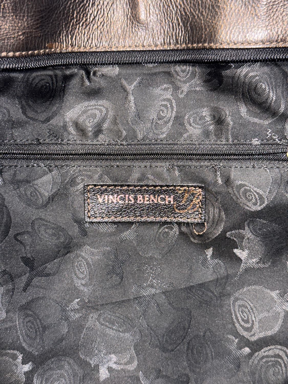 VincisBench metal brown chain buckle 토트백 상품이미지9