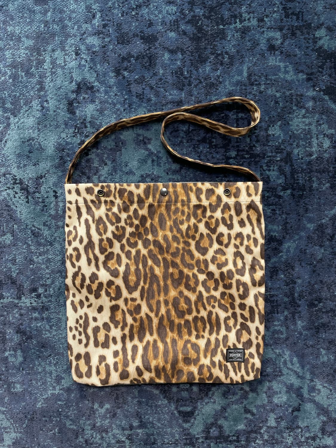 포터 85주년 레오파드 숄더백 상품이미지1