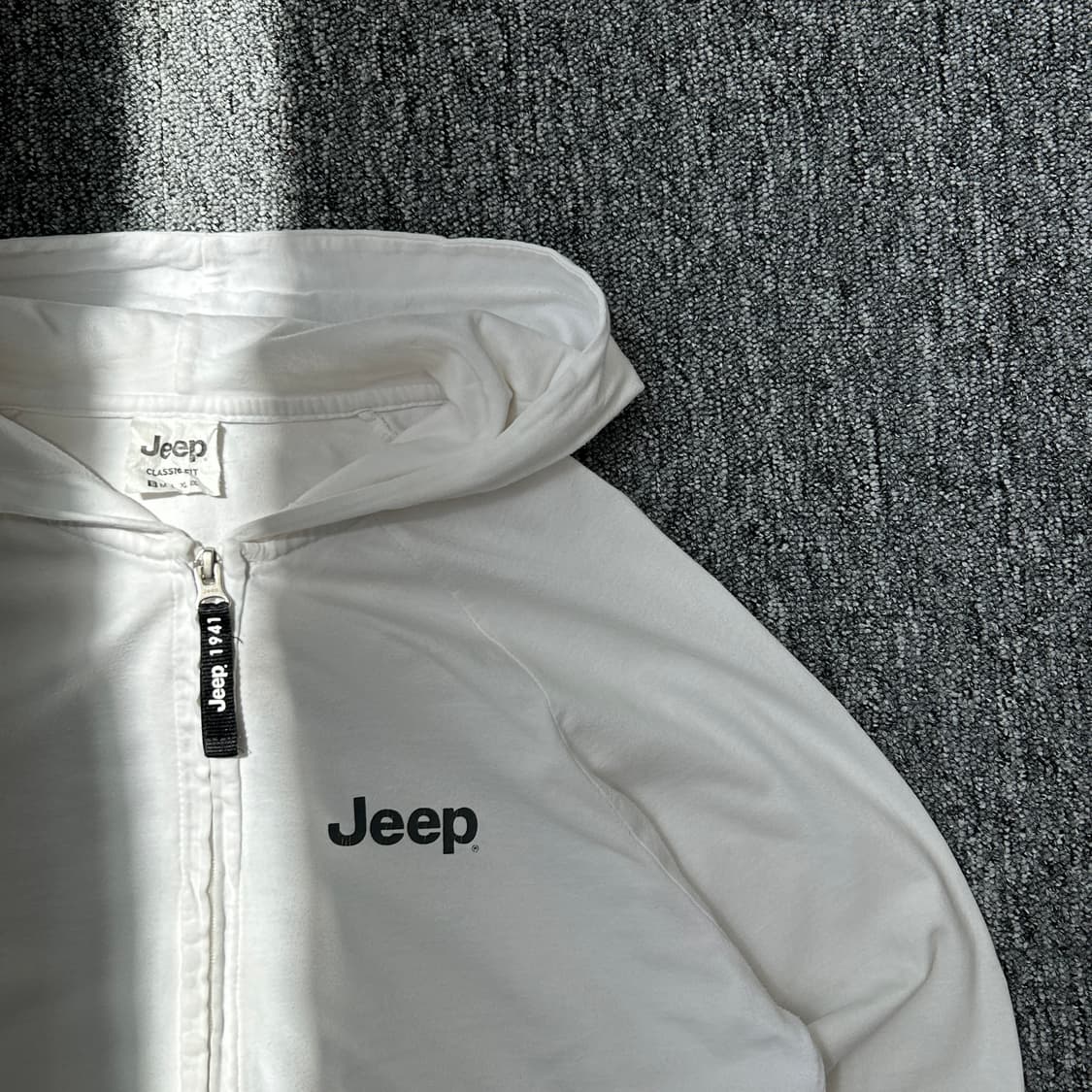 Jeep 화이트 빅로고 후드집업 상품이미지2