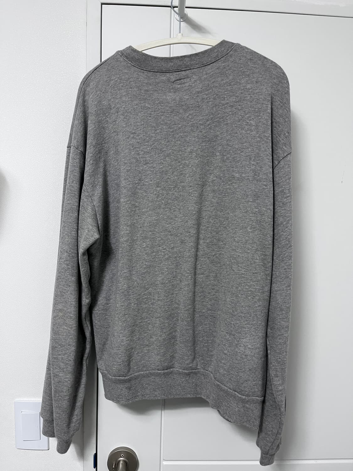 캐피탈 스마일 맨투맨 싸게 팝니다. 상품이미지3