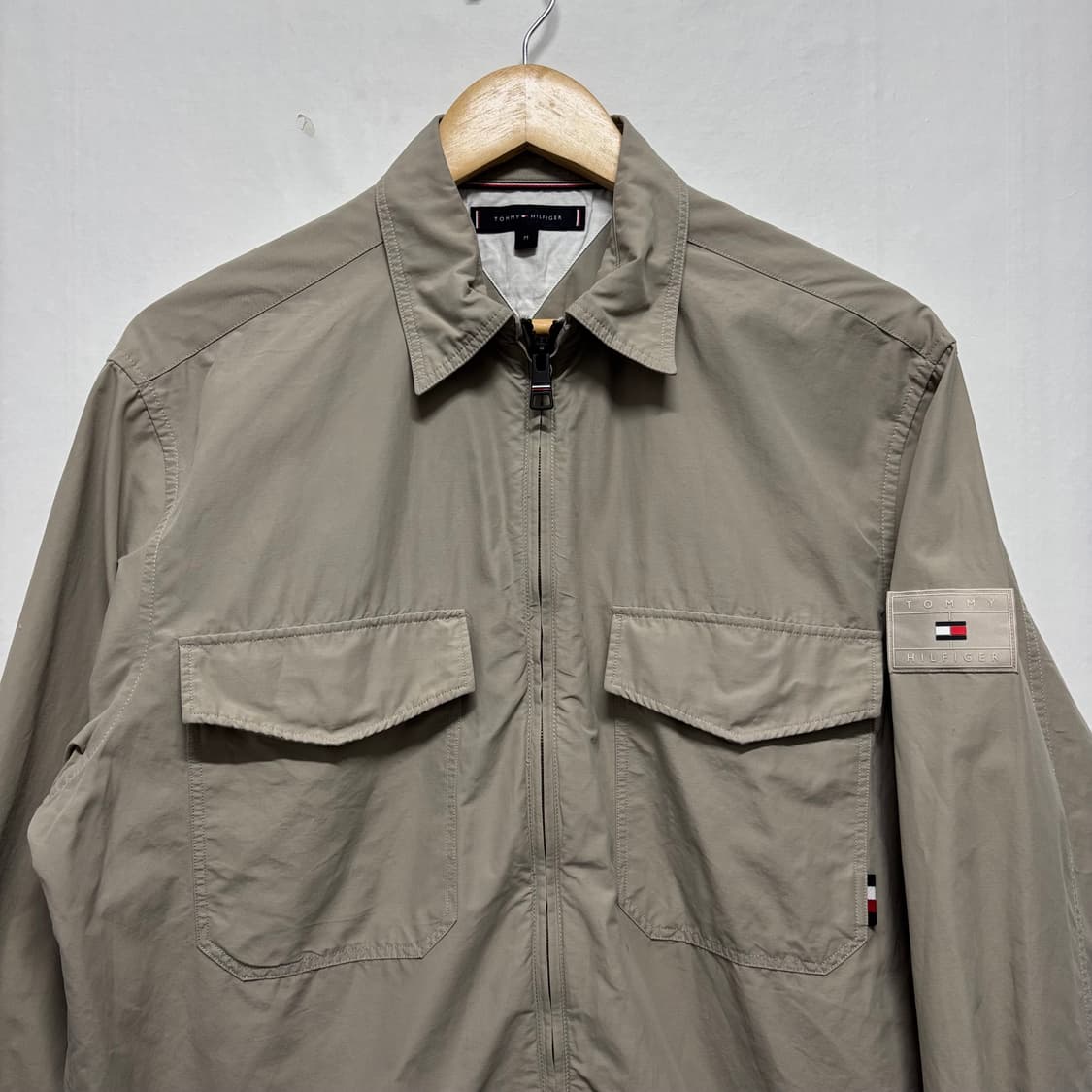 타미힐피거 베이지 나일론 셔츠자켓 상품이미지2