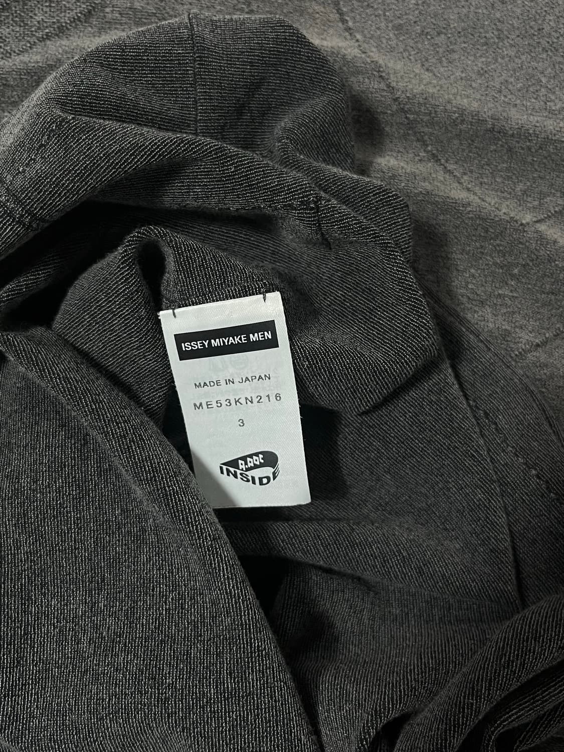 ISSEY MIYAKE MEN LONG SLEEVE TOP 상품이미지7