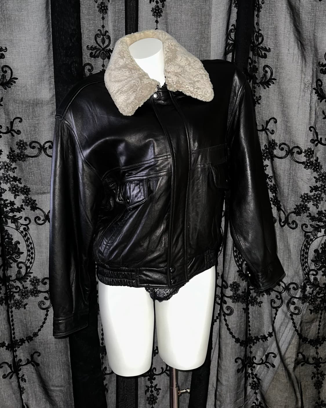 black sheepskin Bomber 상품이미지2