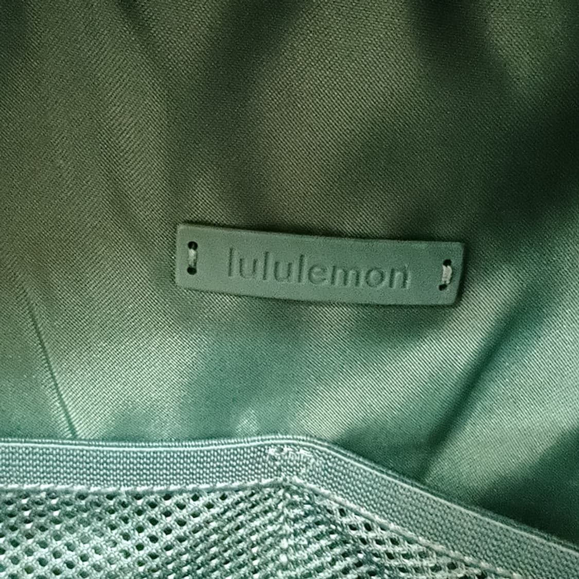 정품 룰루레몬 에브리데이 백팩 가방 가볍고 노트북수납 사랑봉봉 상품이미지8