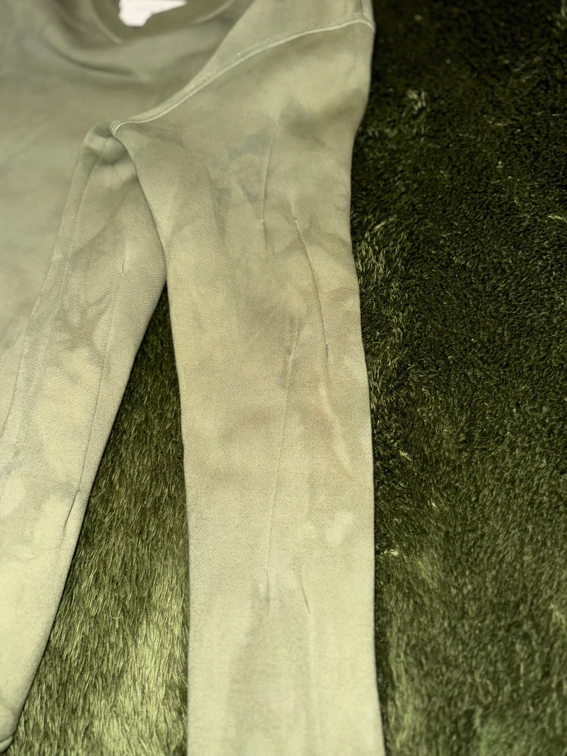 [M] SULVAM 설밤 핸드 다잉 다트 디테일 스웻셔츠 올리브 상품이미지5