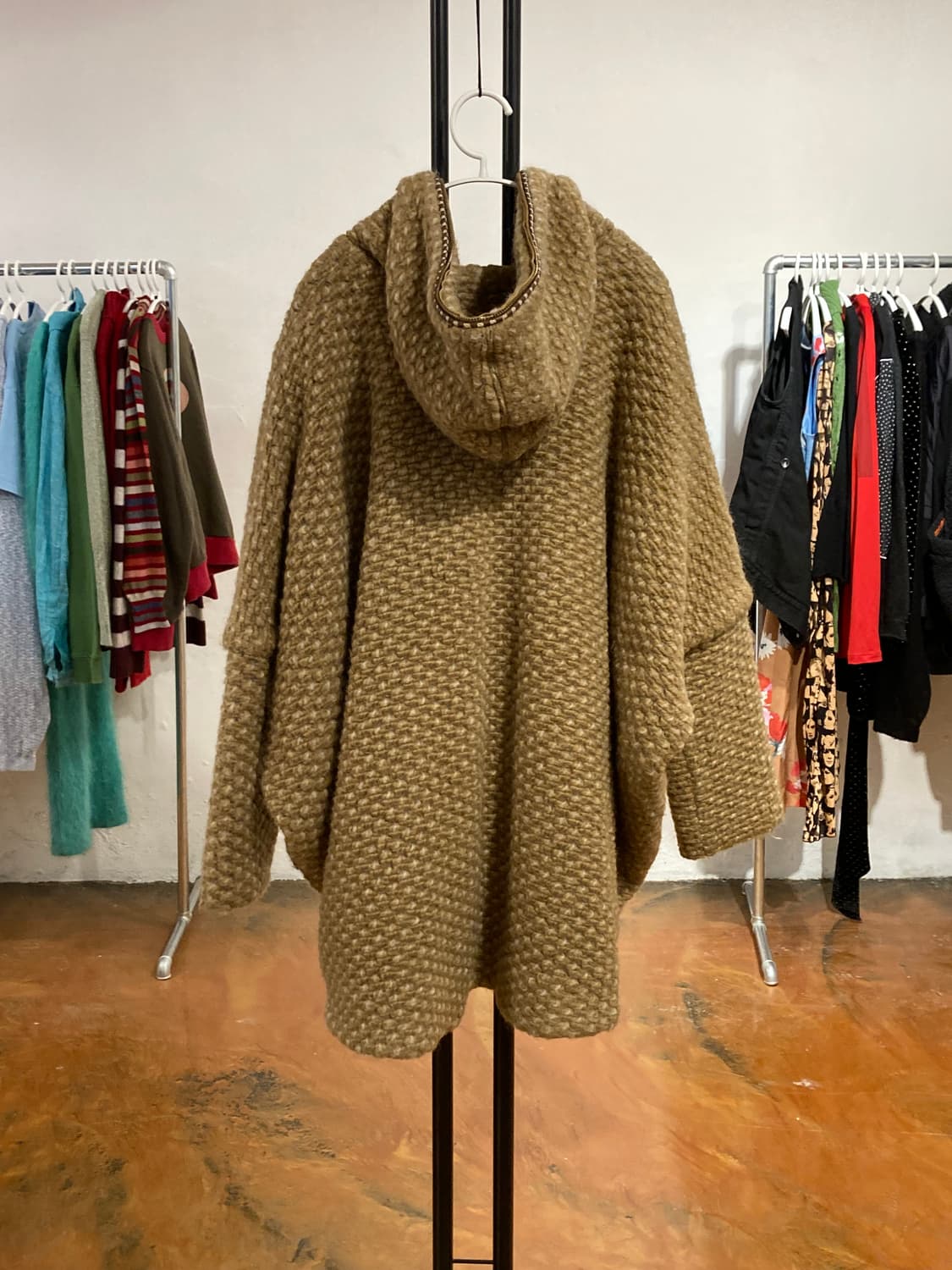 츠모리 치사토 유니크 패턴 오버핏 후드 집업 상품이미지9