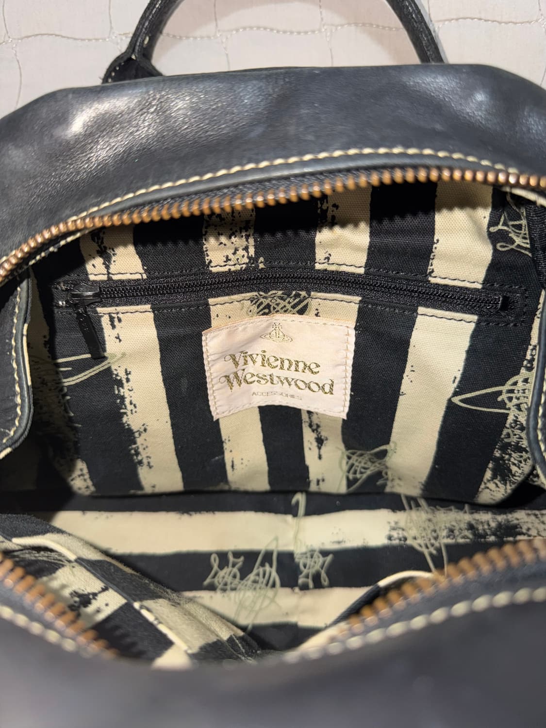 비비안 웨스트우드 빈티지 블랙 숄더백 상품이미지5