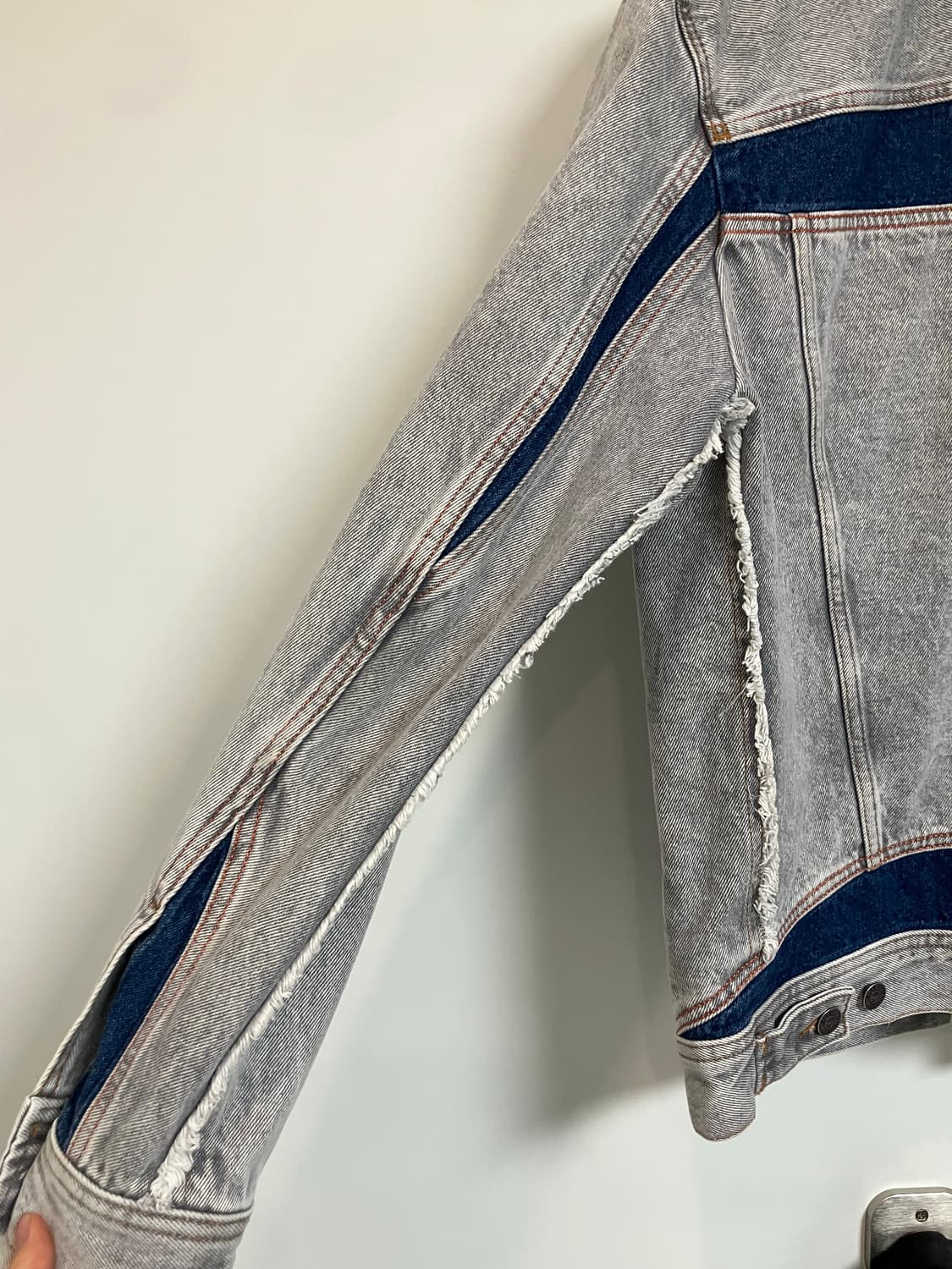 디젤 그레이 데님 트러커 자켓 상품이미지3