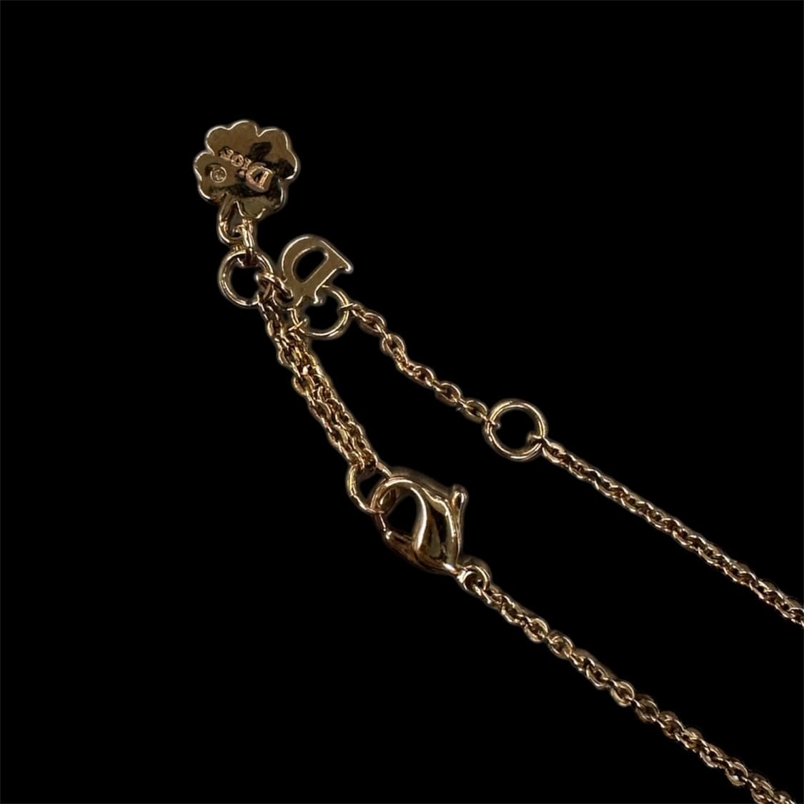 디올 크리스탈 이니셜 참 목걸이 상품이미지4