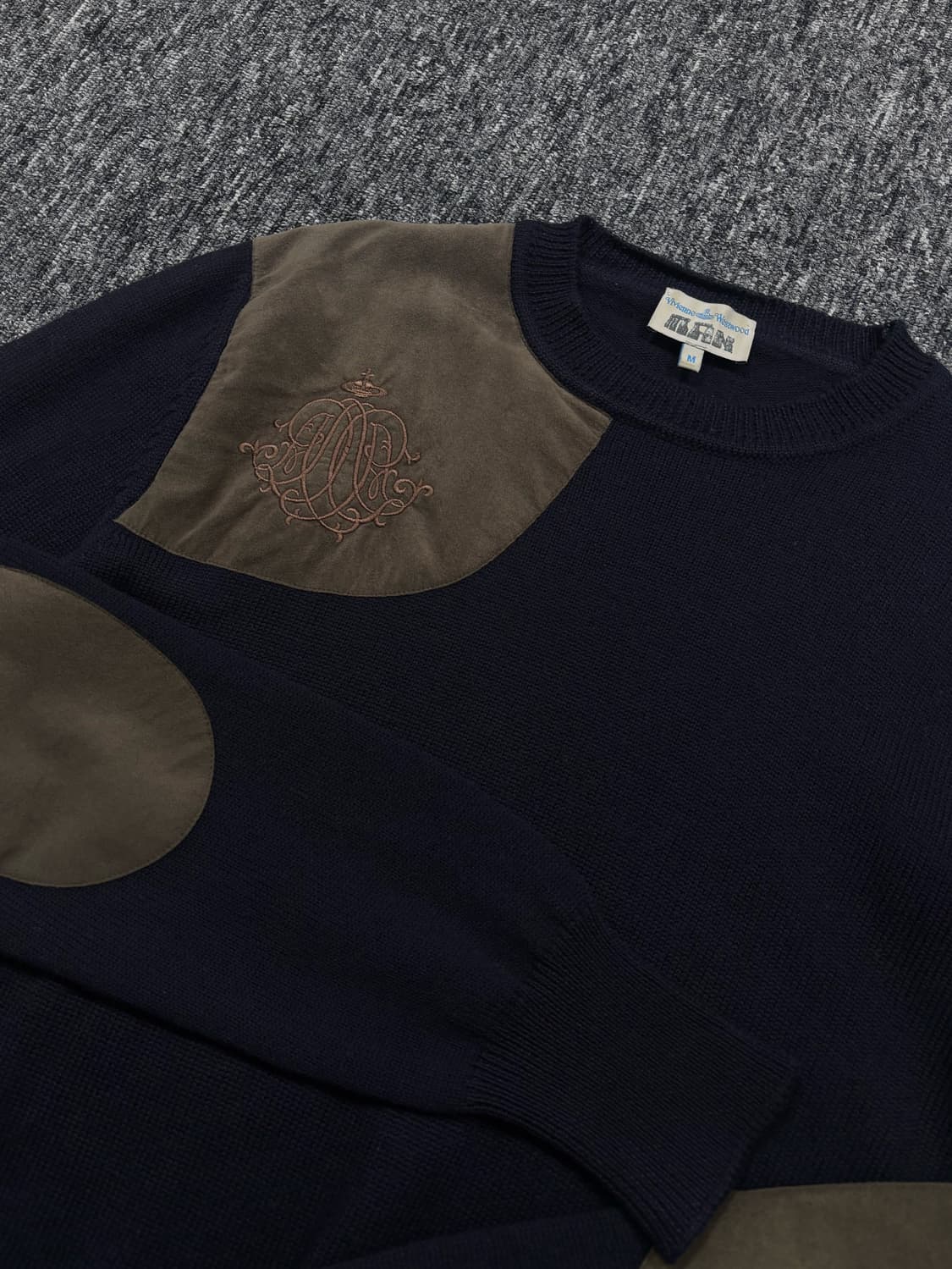 비비안웨스트우드 엘보우 패치 네이비 니트 상품이미지4