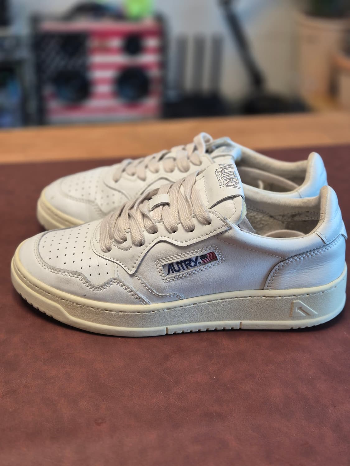 240-245(38) 오트리 메달리스트  상품이미지1