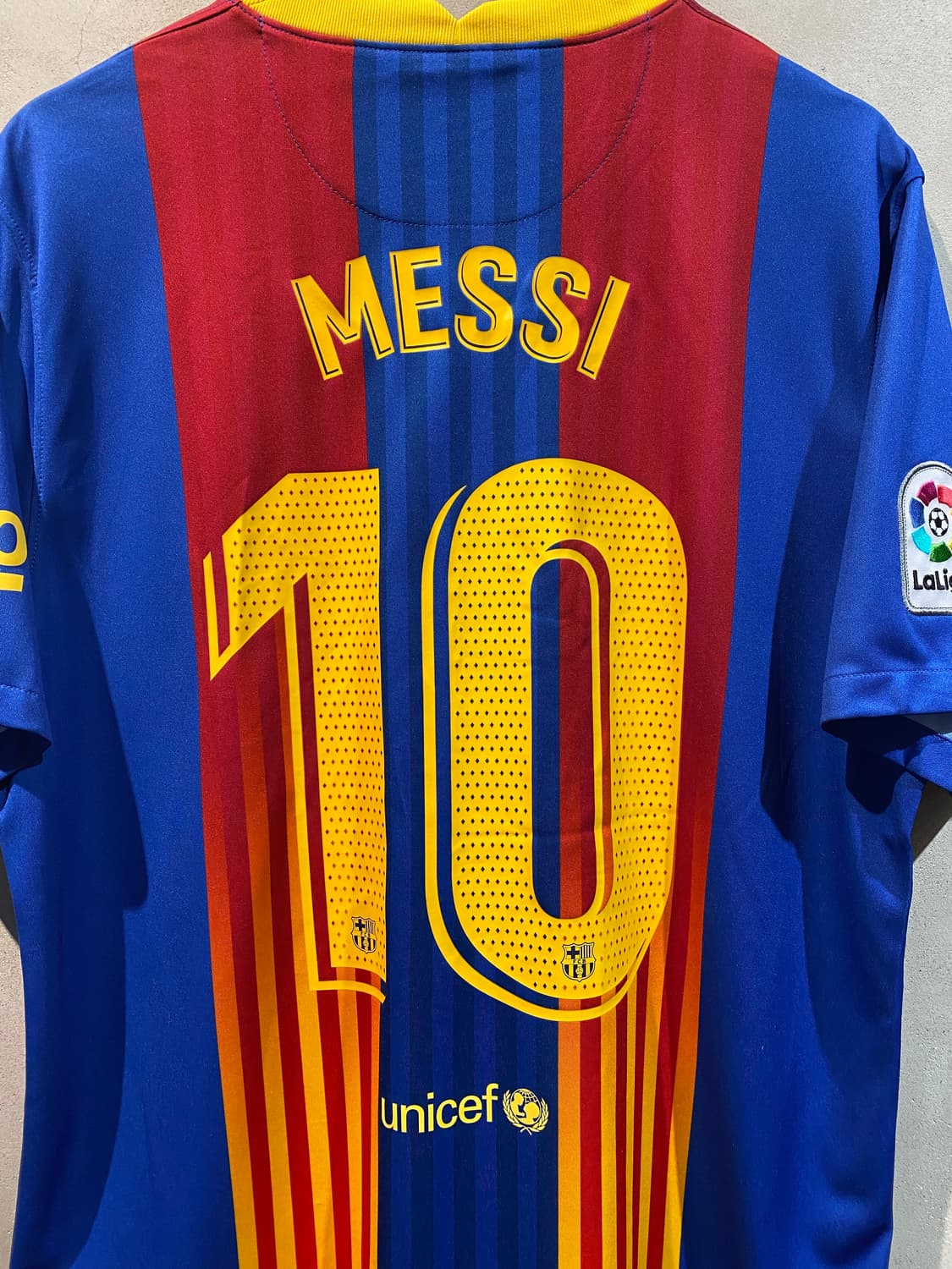 20-21 바르셀로나 메시 엘클라시코 (4th)  유니폼 상품이미지9