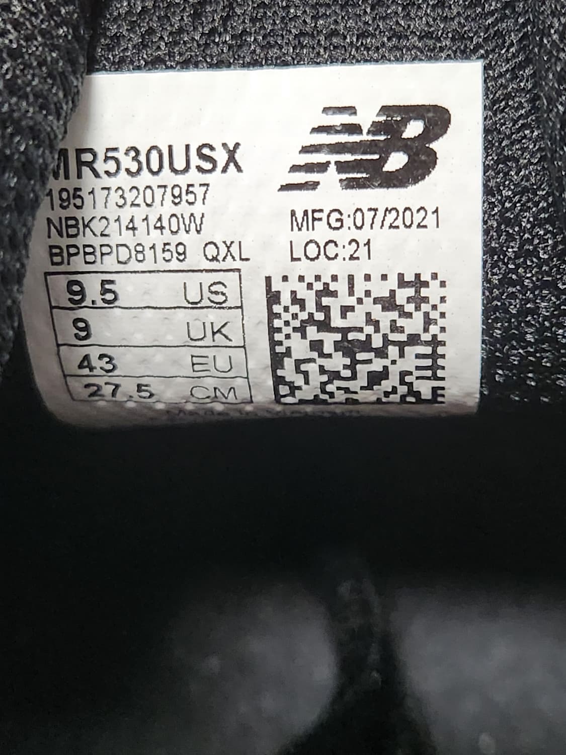 뉴발란스 530 메쉬 운동화 실버 블랙 사이즈275

새거느낌에 오염 하 상품이미지8