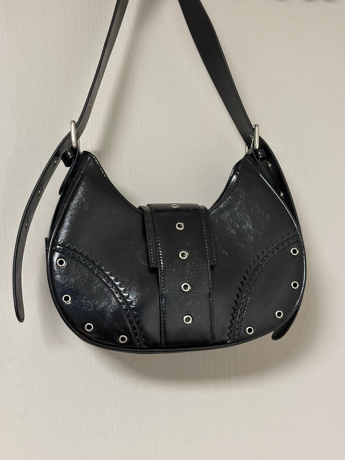 CONP Crescent Underarm Bag 상품이미지2