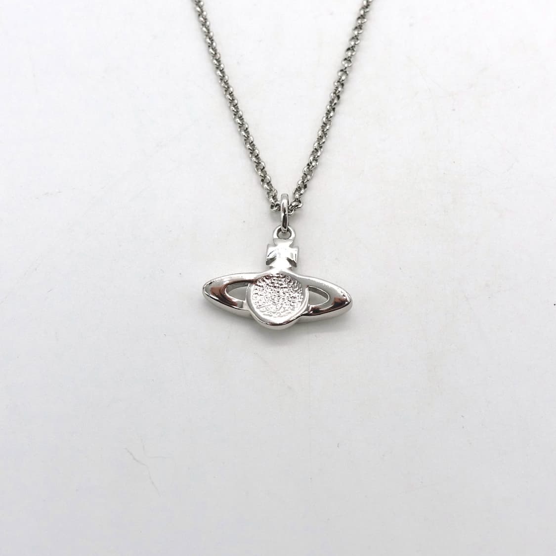 VIVIENNEWESTWOOD 비비안웨스트우드 미니바스릴리프 오브 목걸이 상품이미지4