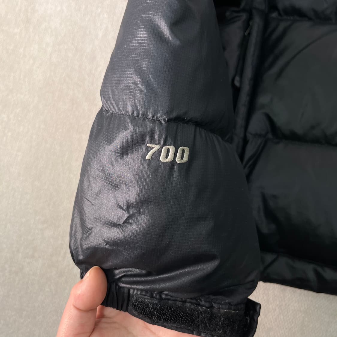 100 노스페이스 1996 700 눕시 블랙 패딩 상품이미지4