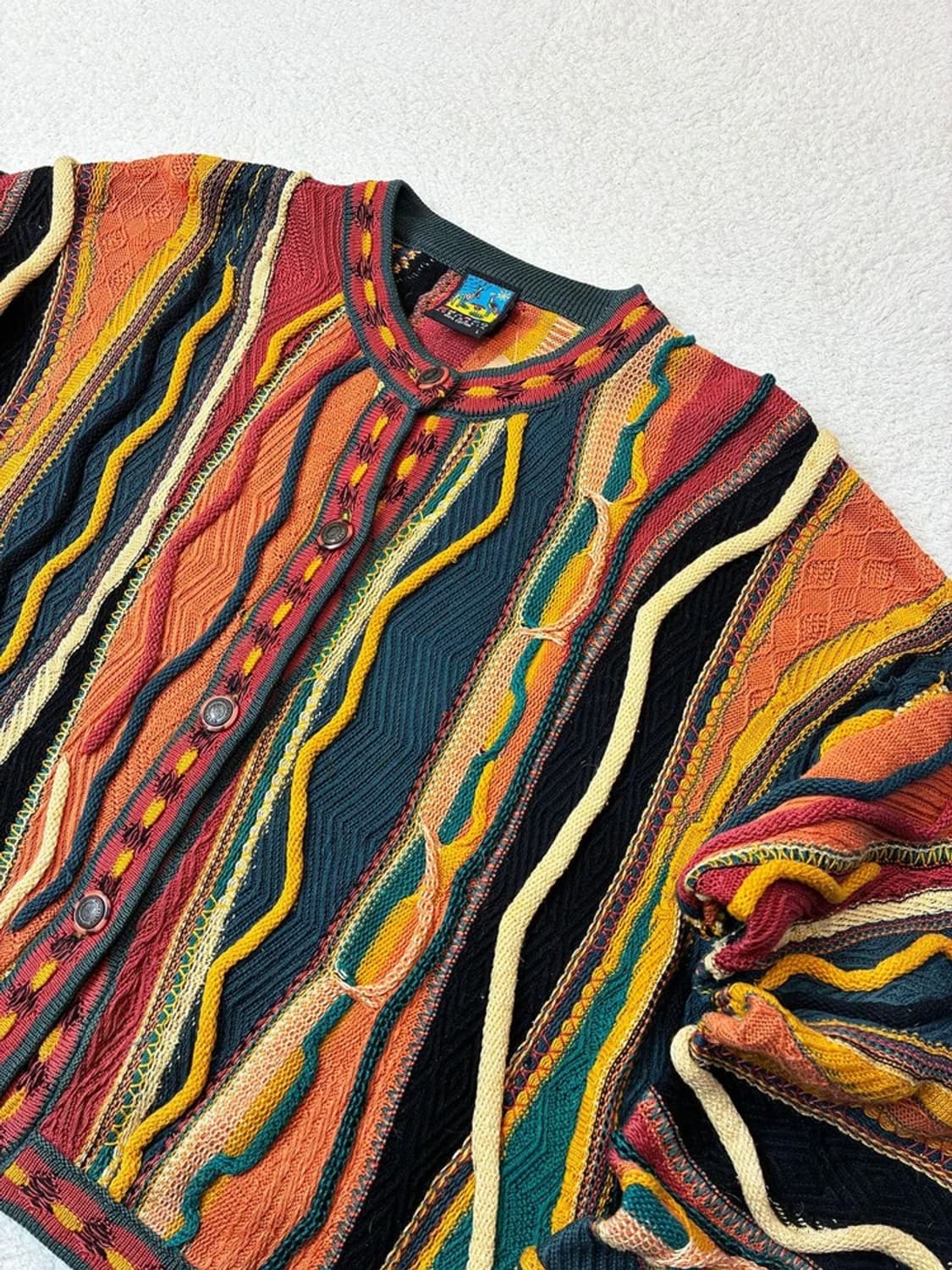 EMAROO 90's 케이블 3D 니트 크롭 가디건 PN6119 상품이미지2