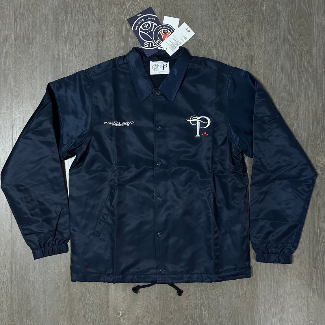 (새상품) 오버더피치 x PSG 코치 자켓 L 사이즈 상품이미지2