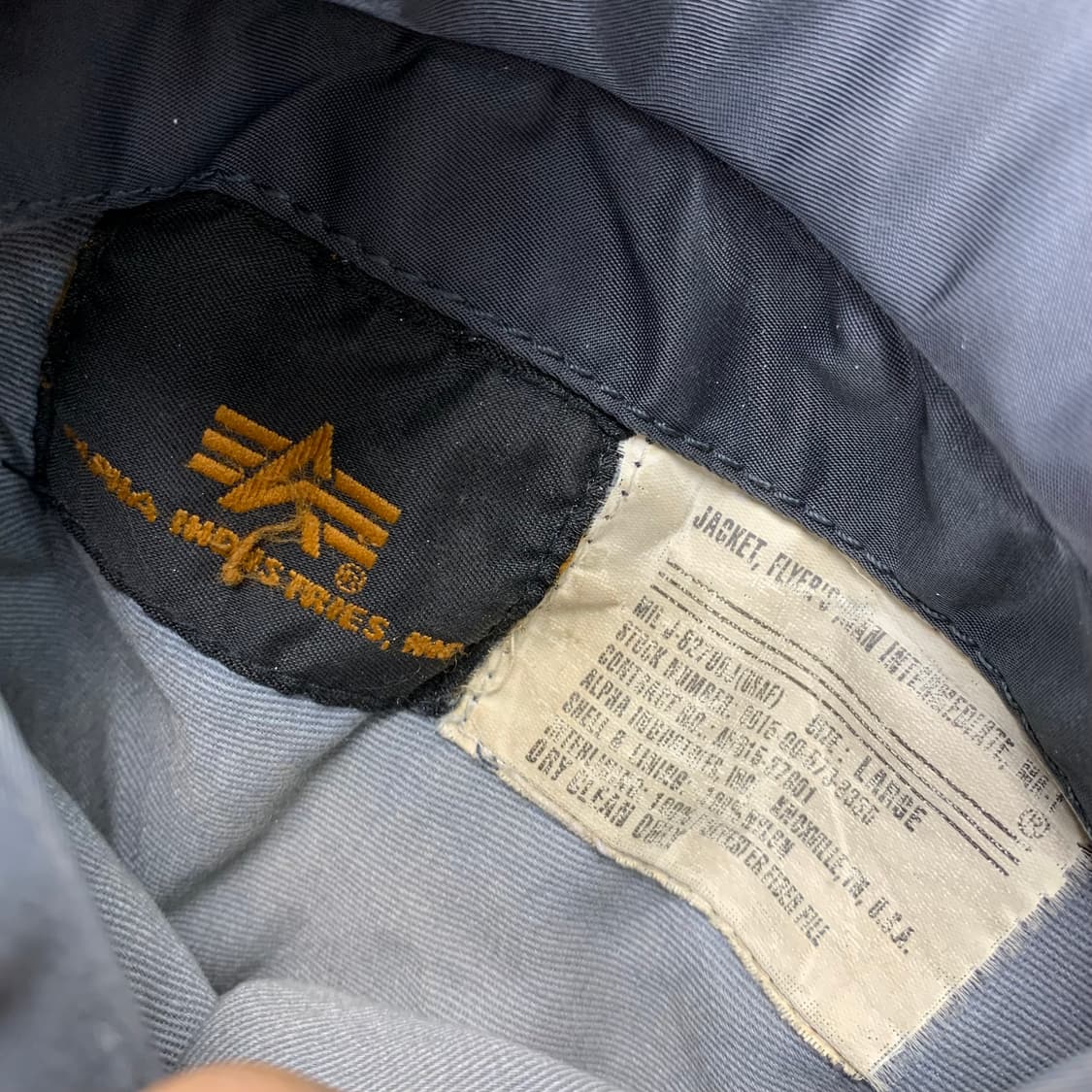 알파인더스트리 ma-1 항공점퍼 네이비 상품이미지7