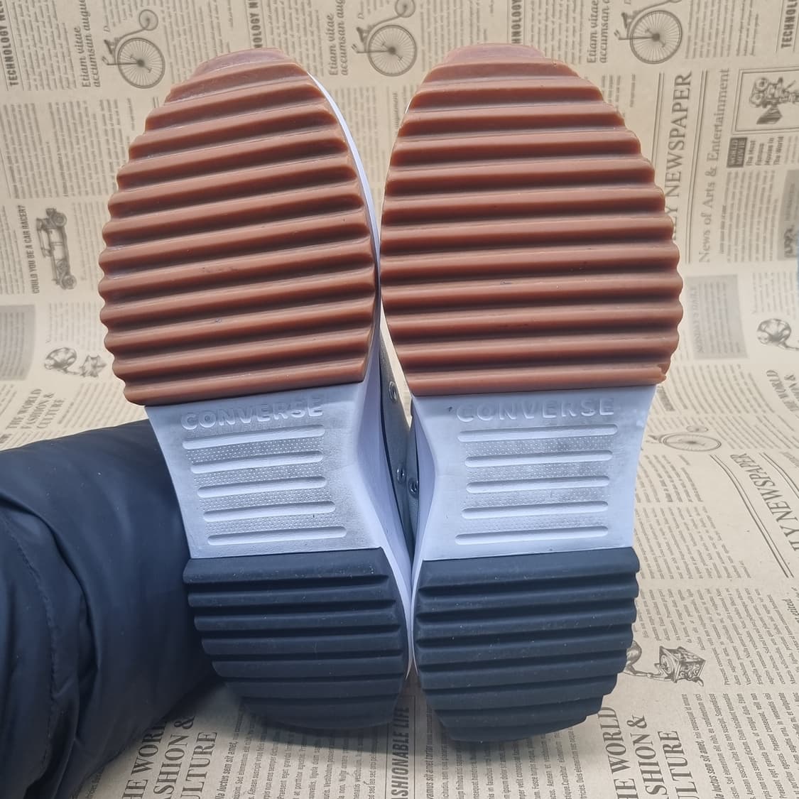 컨버스 런스타 하이크 로우 스니커즈245 상품이미지3