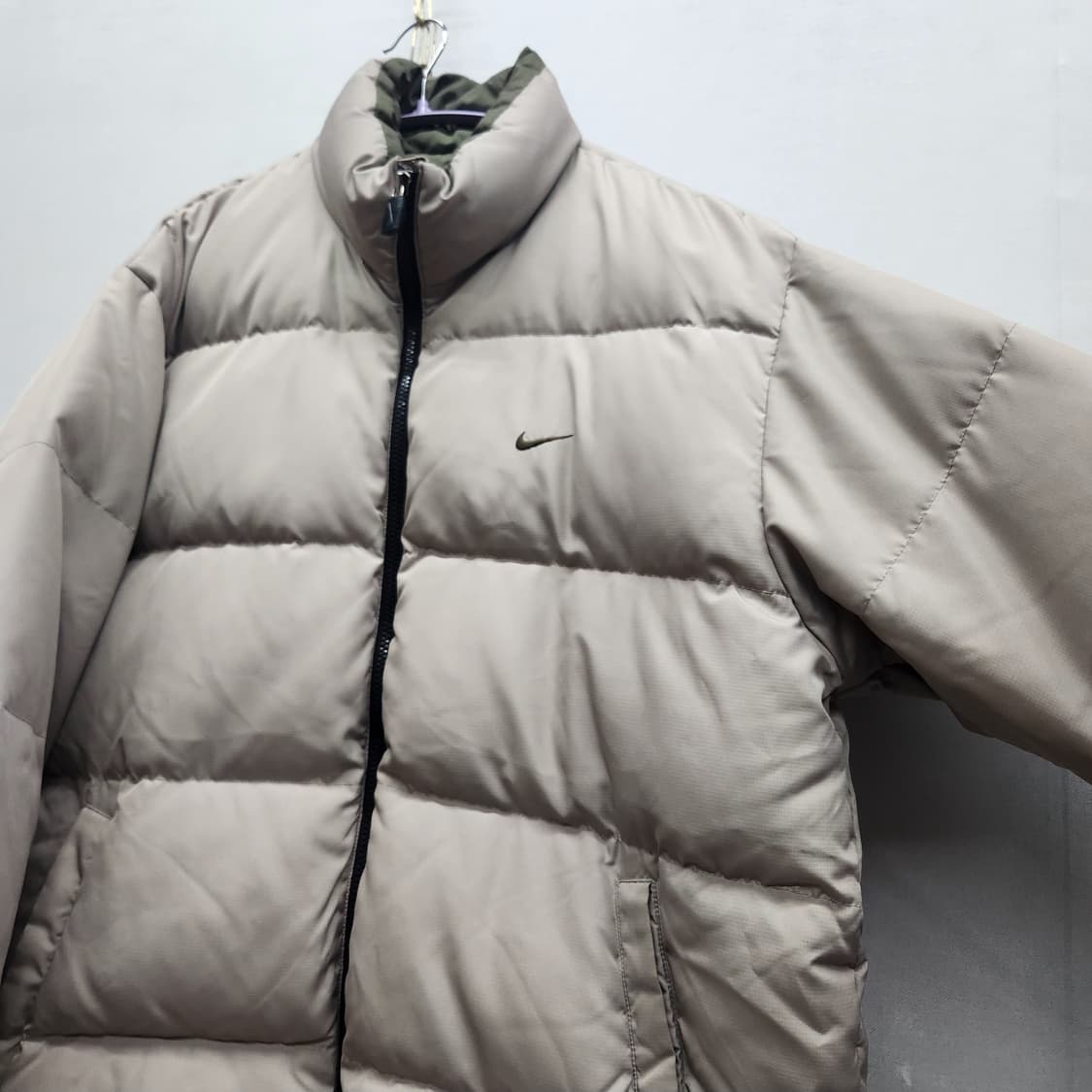나이키 스우시 뉴챔프 푸퍼 스트링 덕다운 패딩L(2XL) 상품이미지3