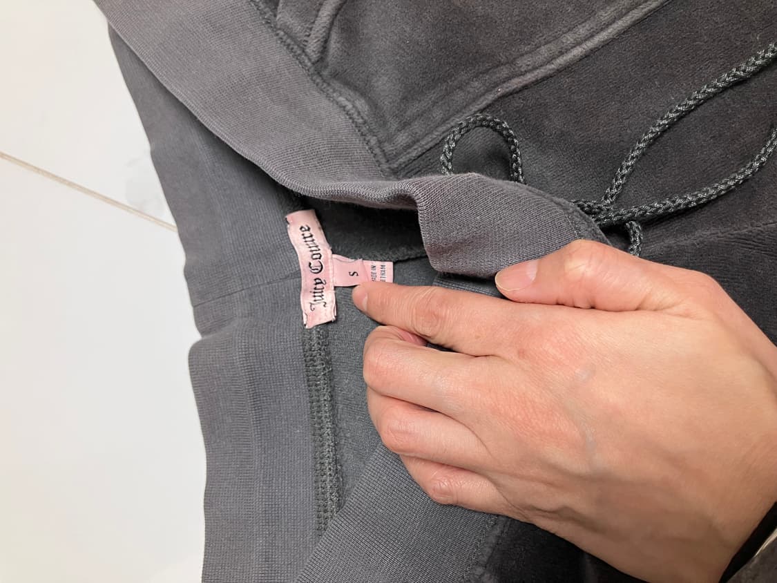 Y2K 쥬시 꾸뛰르 챠콜 그레이 벨루어 포켓 팬츠 부츠컷 상품이미지4