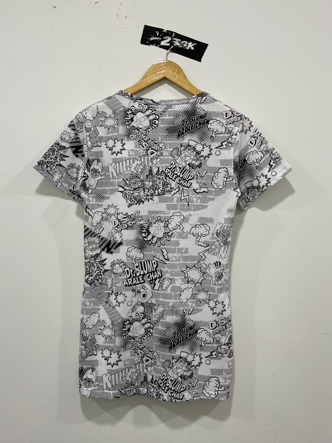 닥터 슬럼프 아리 올오버 프린팅 카툰 애니 슬림핏 반팔티셔츠 상품이미지4