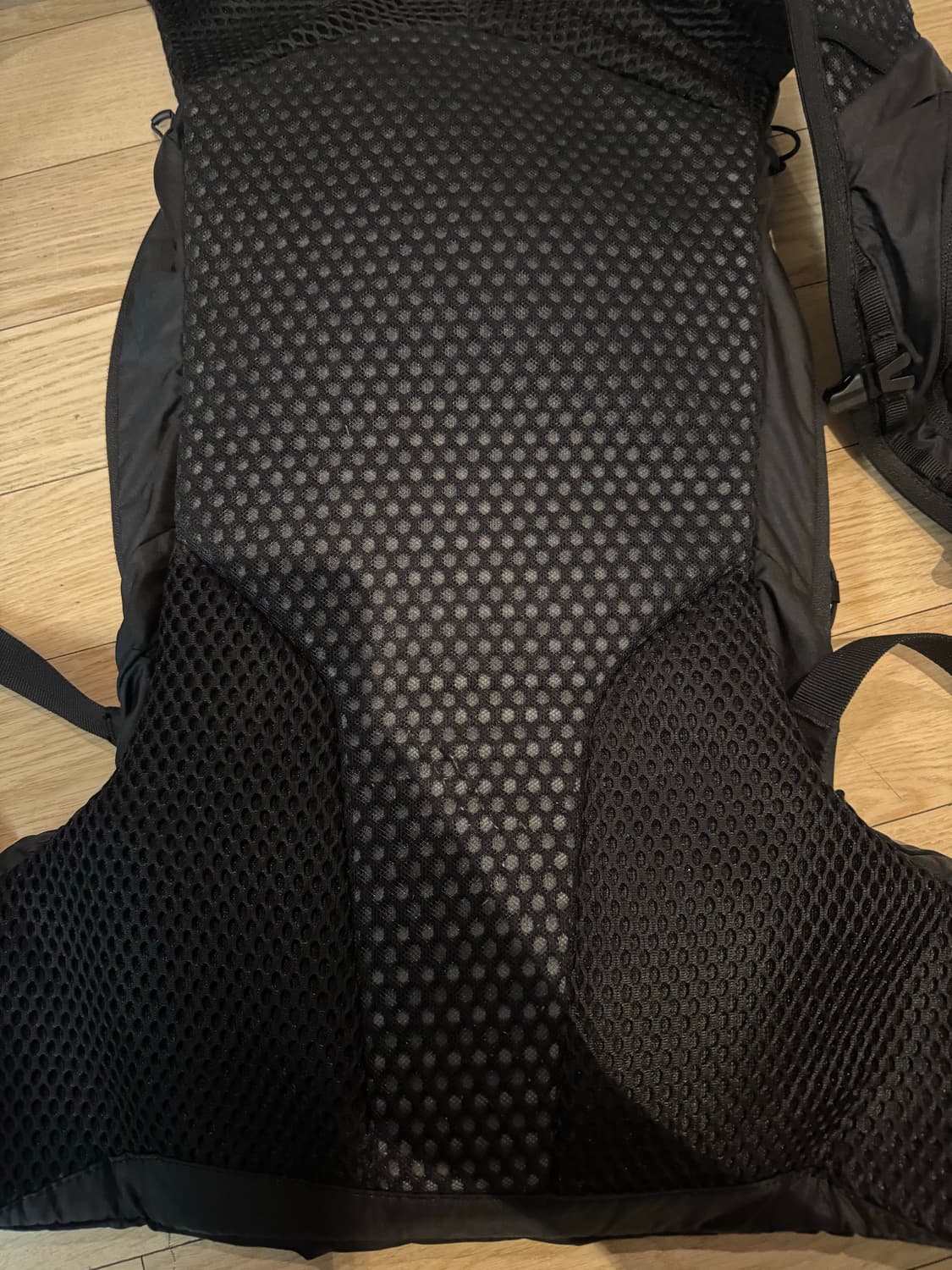 살로몬 마르지엘라 백팩xt-16 판매합니다 상품이미지6