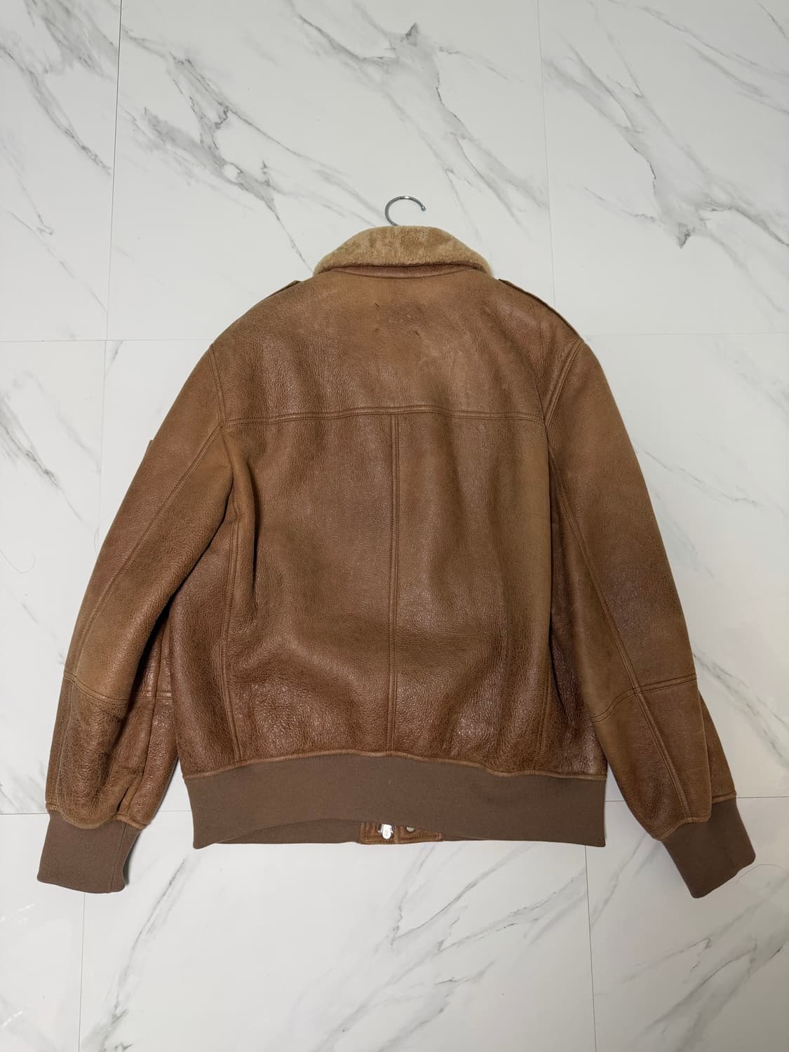 브루넬로쿠치넬리 에비에이터 풀시어링 무스탕 자켓  L 상품이미지4