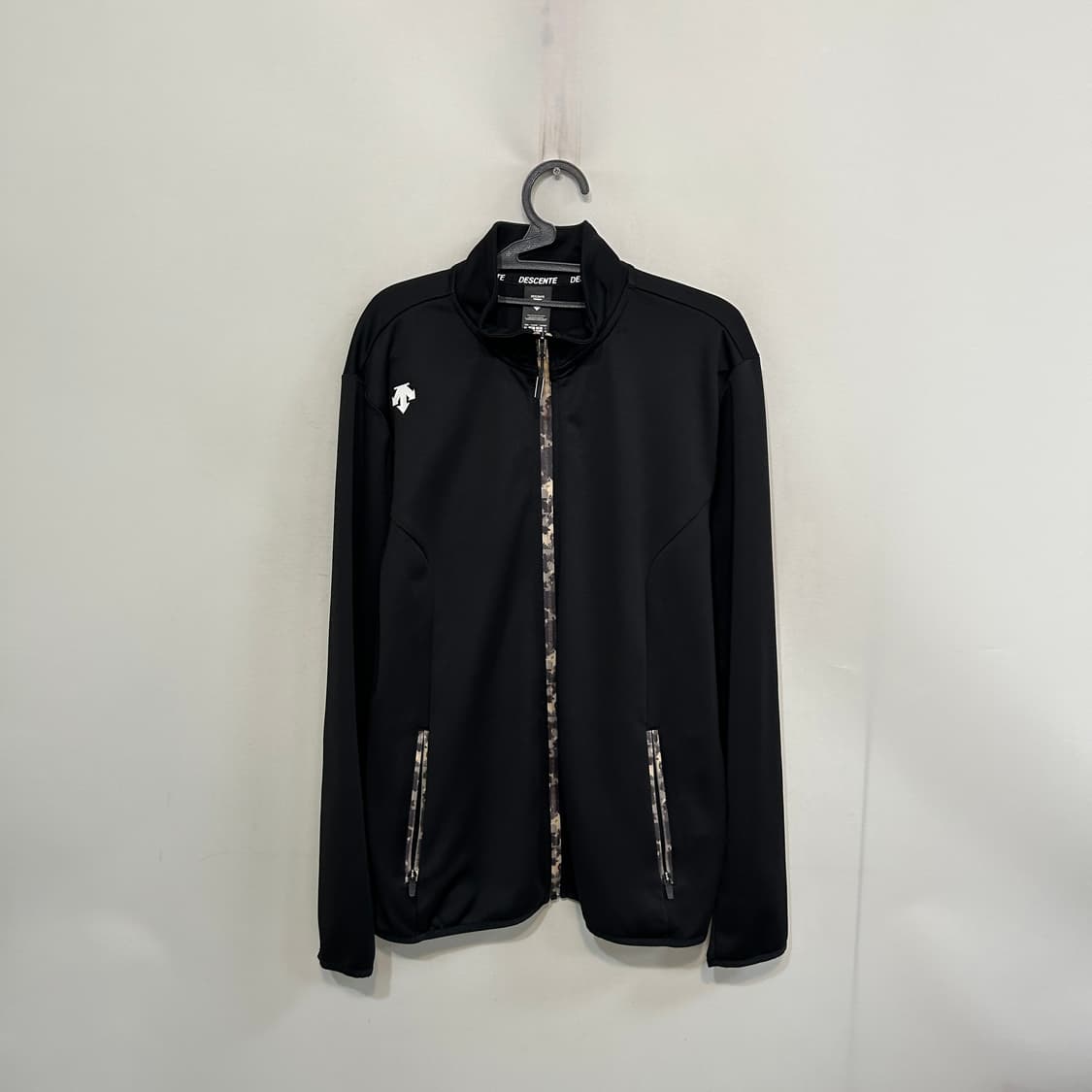 데상트 남성 카모 포인트 집업 110  상품이미지1