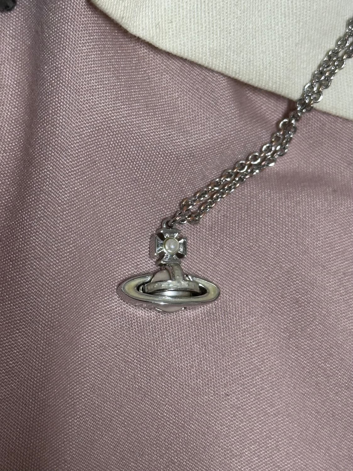 비비안웨스트우드 시모네타 바스릴리프 실버 목걸이 상품이미지2