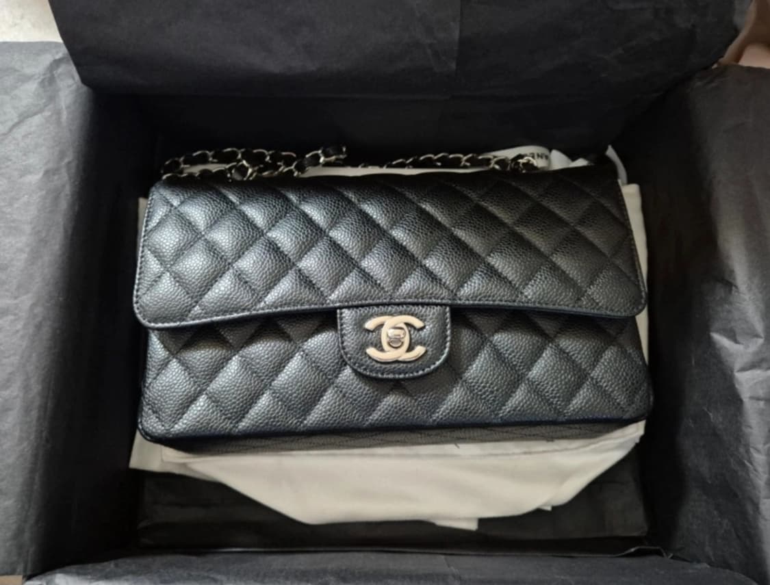 (정품)샤넬 클래식 캐비어 미듐 은장 상품이미지2