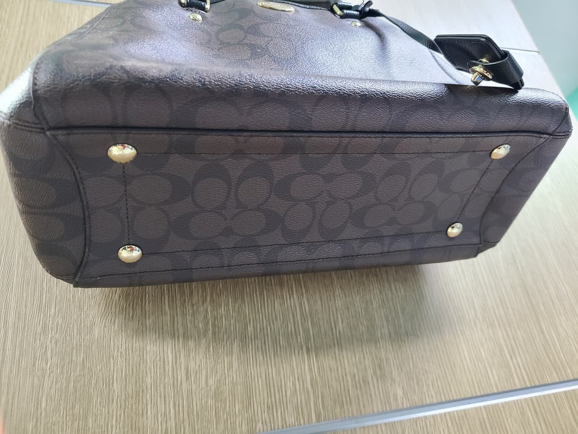 코치 시그니처 토트백 상품이미지3