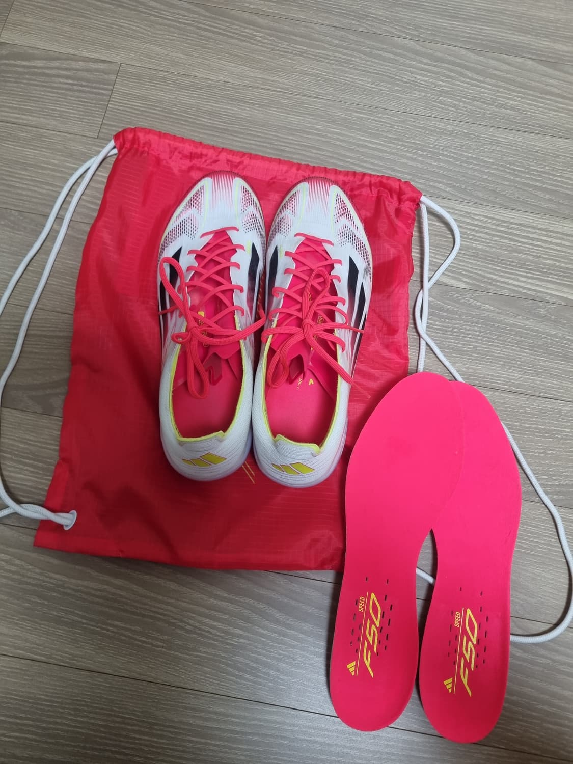 아디다스 f50 AG 엘리트 축구화 280

 상품이미지1