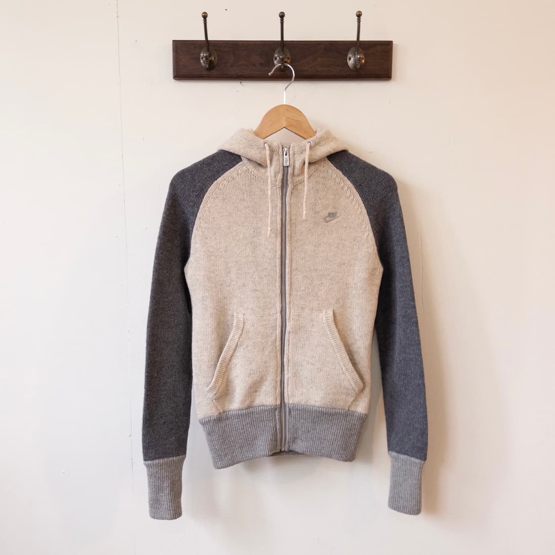 나이키 오트밀 후드 수웨터 상품이미지3