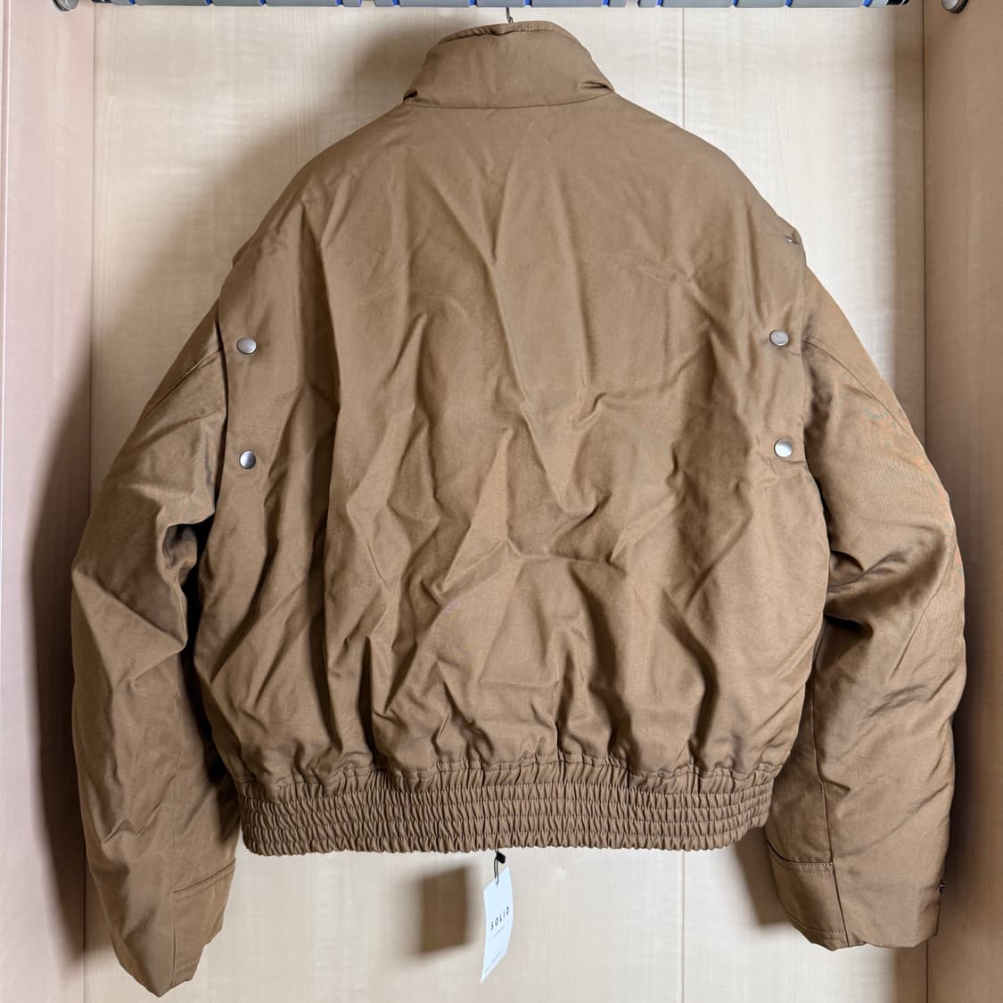 솔리드옴므 22fw 소매탈부착 스터드 구스다운 48 상품이미지2