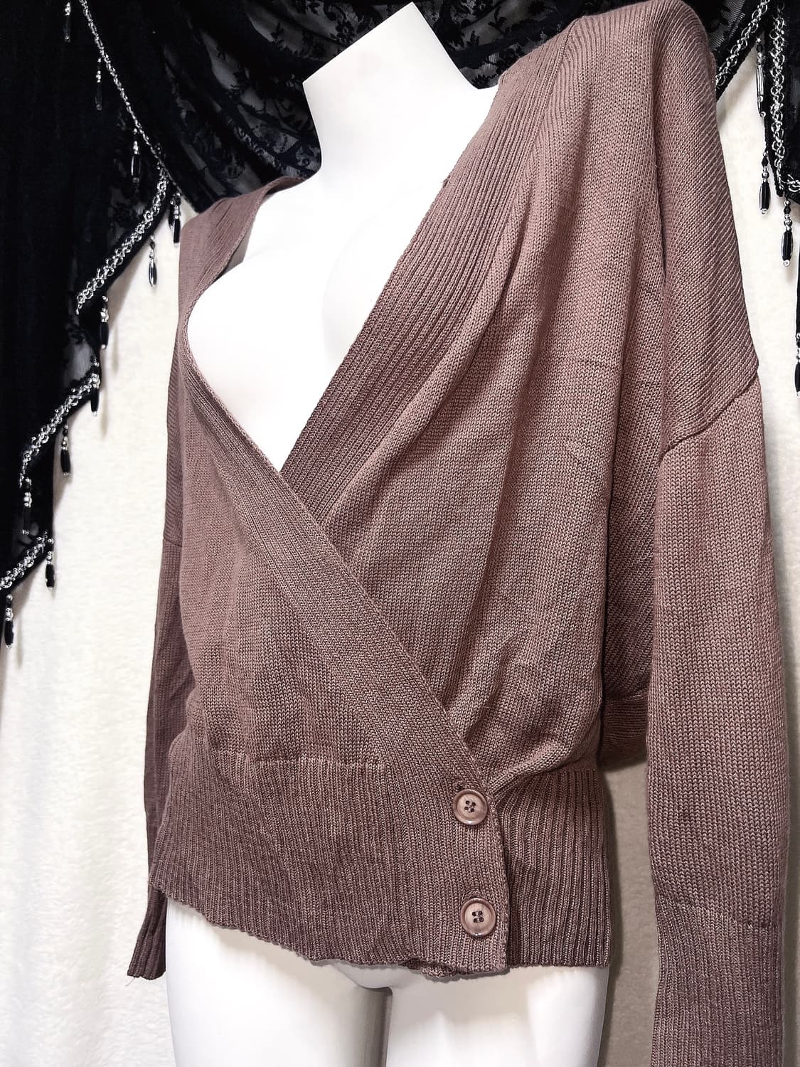 라떼갸루 빈티지 브라운 드레이프 브이넥 니트가디건 하구미 하치 오리엔탈 상품이미지2