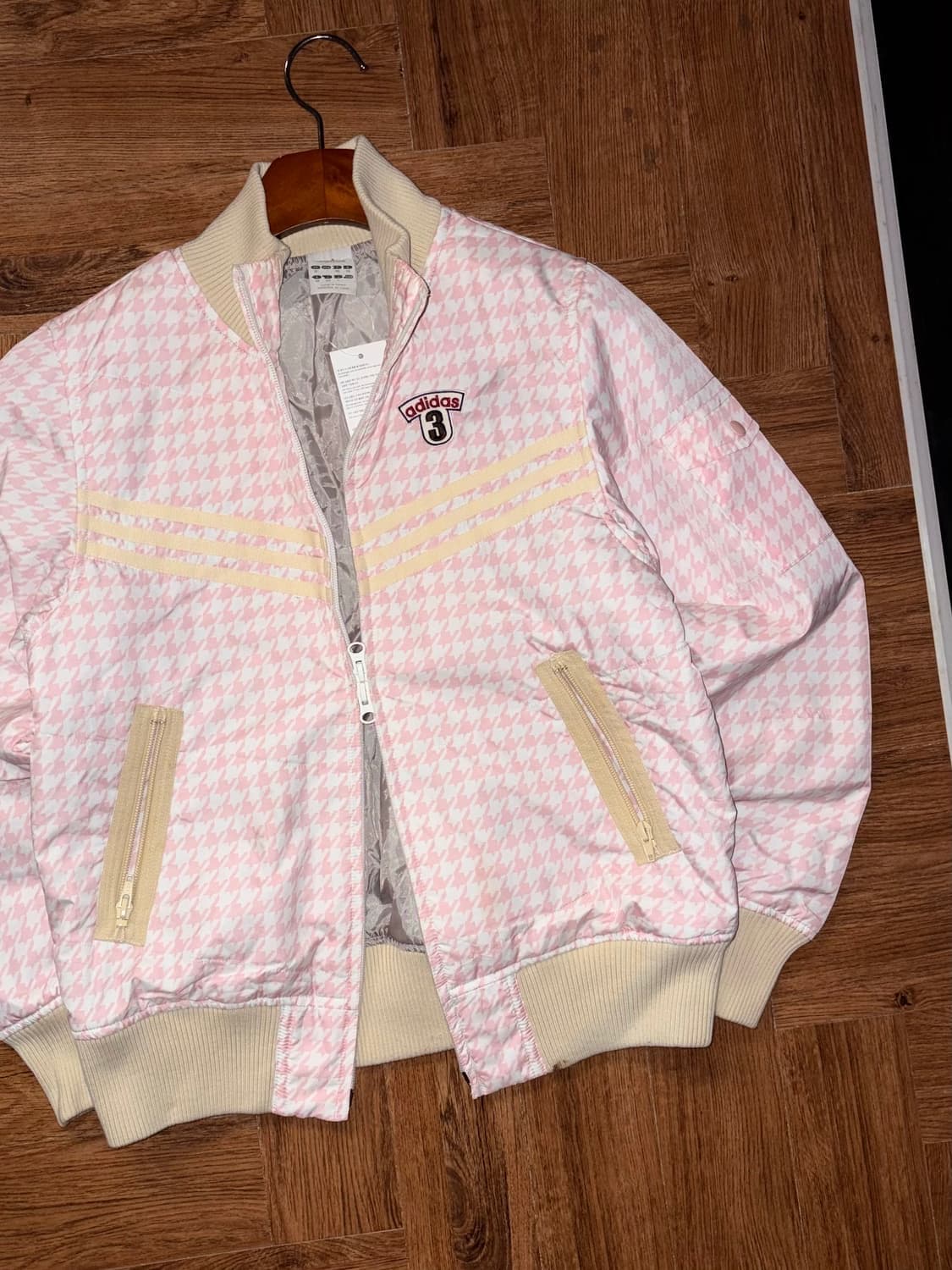 아디다스 핑크 패딩 스포티 대대장템 하운드투스 상품이미지1